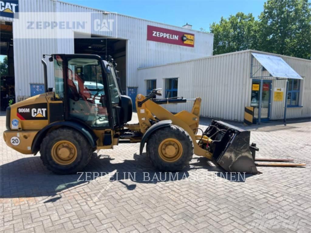 CAT 906M Utovarivači na točkove