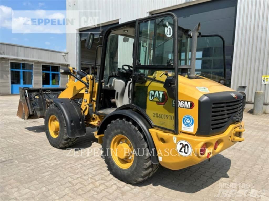 CAT 906M Utovarivači na točkove