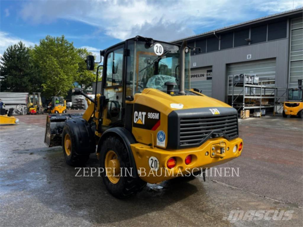 CAT 906M Utovarivači na točkove
