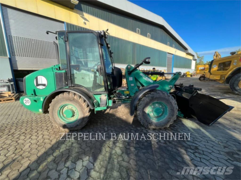 CAT 906M Utovarivači na točkove