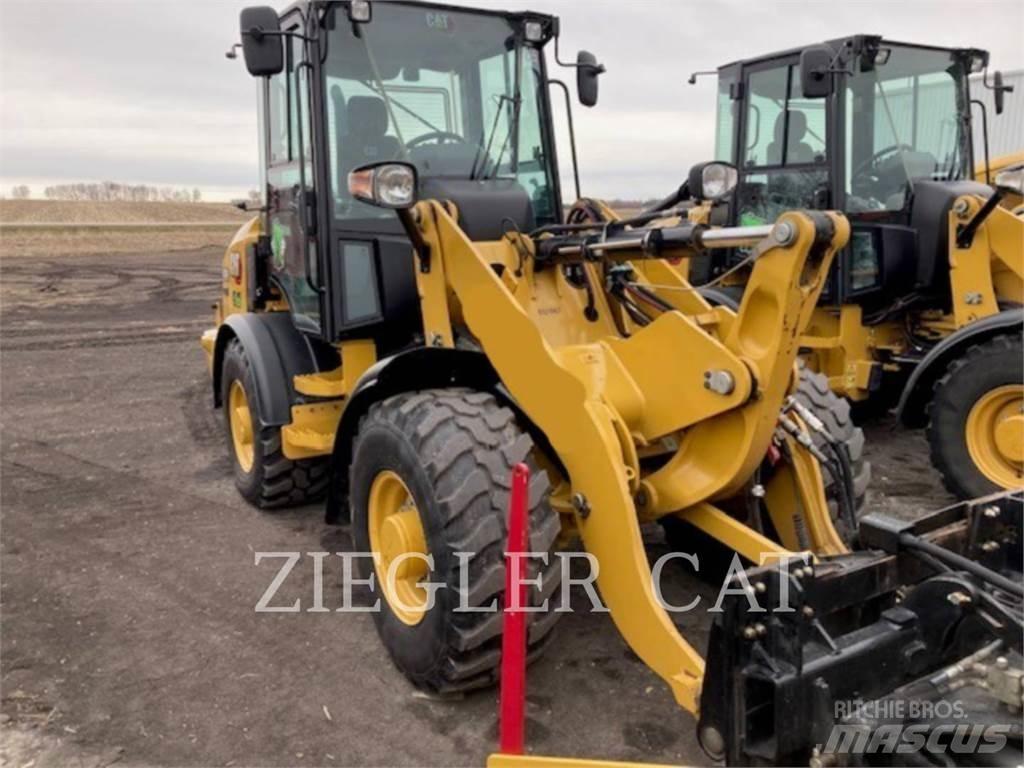 CAT 907M Utovarivači na točkove