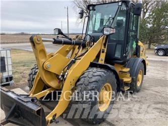 CAT 907M Utovarivači na točkove