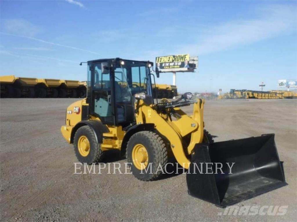 CAT 907M Utovarivači na točkove