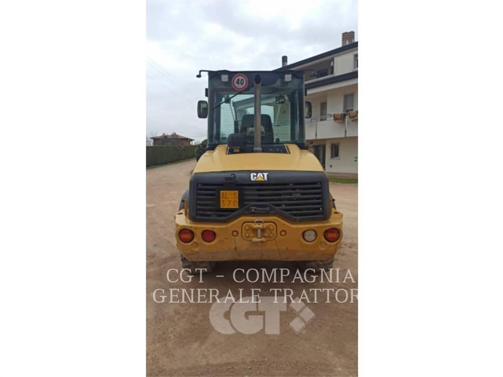 CAT 908 Utovarivači na točkove
