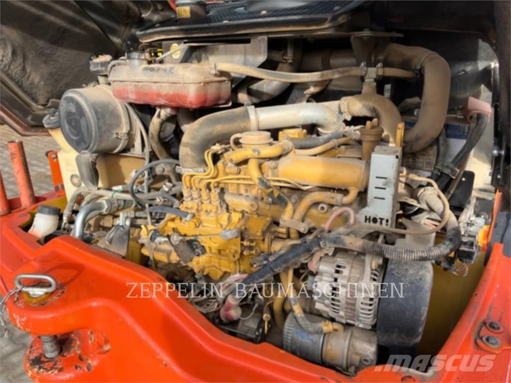 CAT 908H Utovarivači na točkove