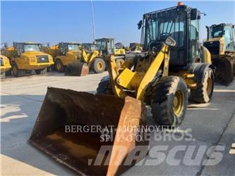 CAT 908M Utovarivači na točkove