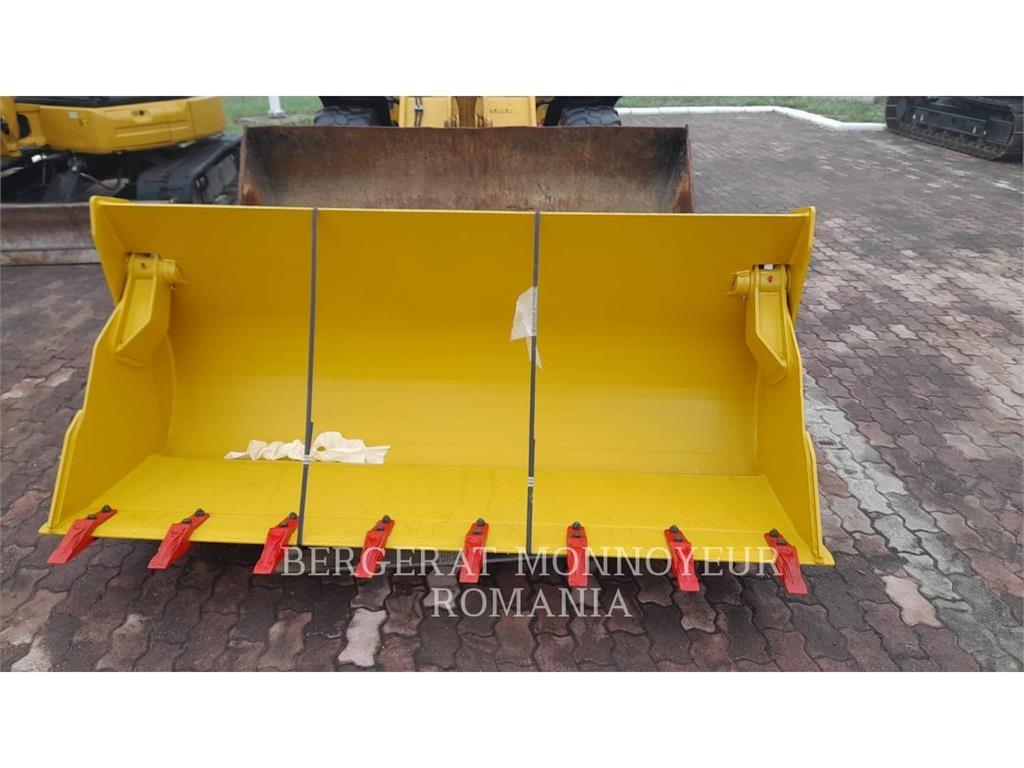 CAT 908M Utovarivači na točkove