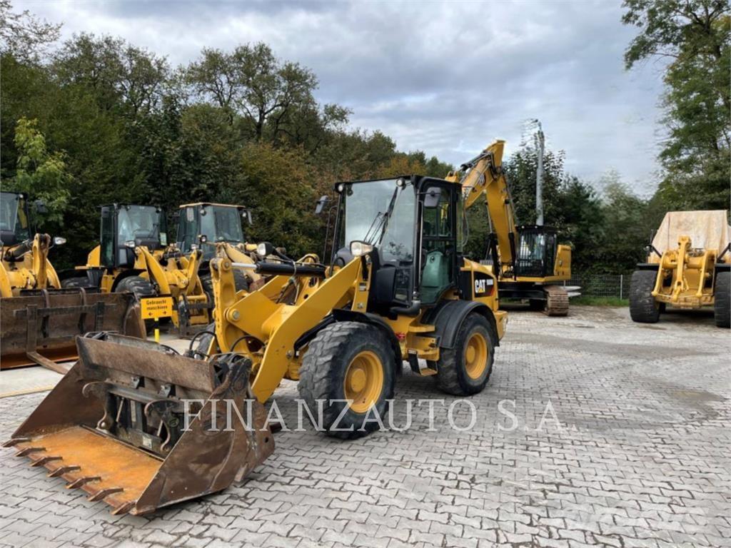 CAT 908M Utovarivači na točkove
