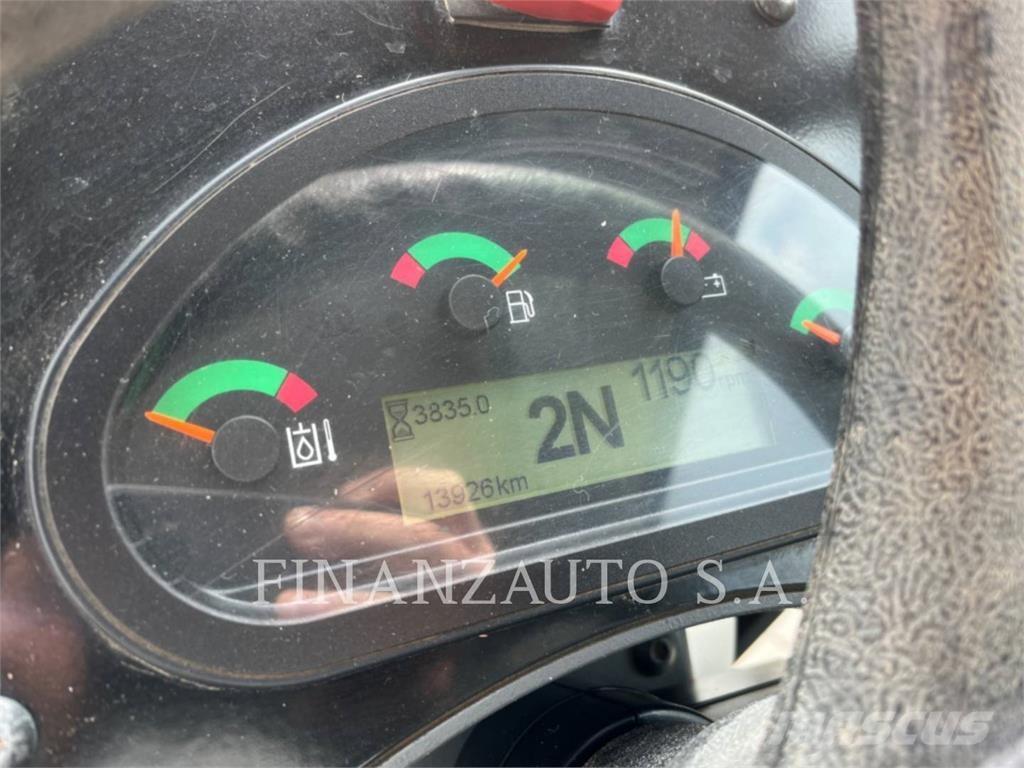 CAT 908M Utovarivači na točkove