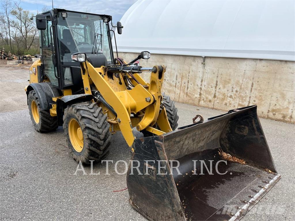 CAT 908M Mini utovarivači