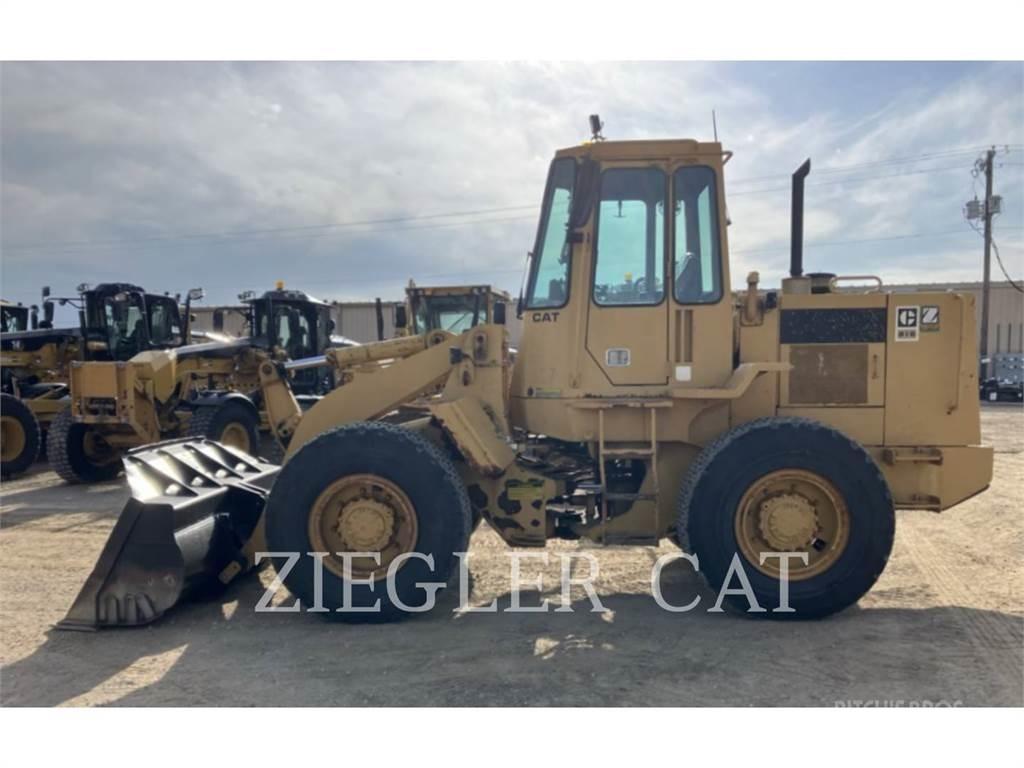 CAT 916 Utovarivači na točkove