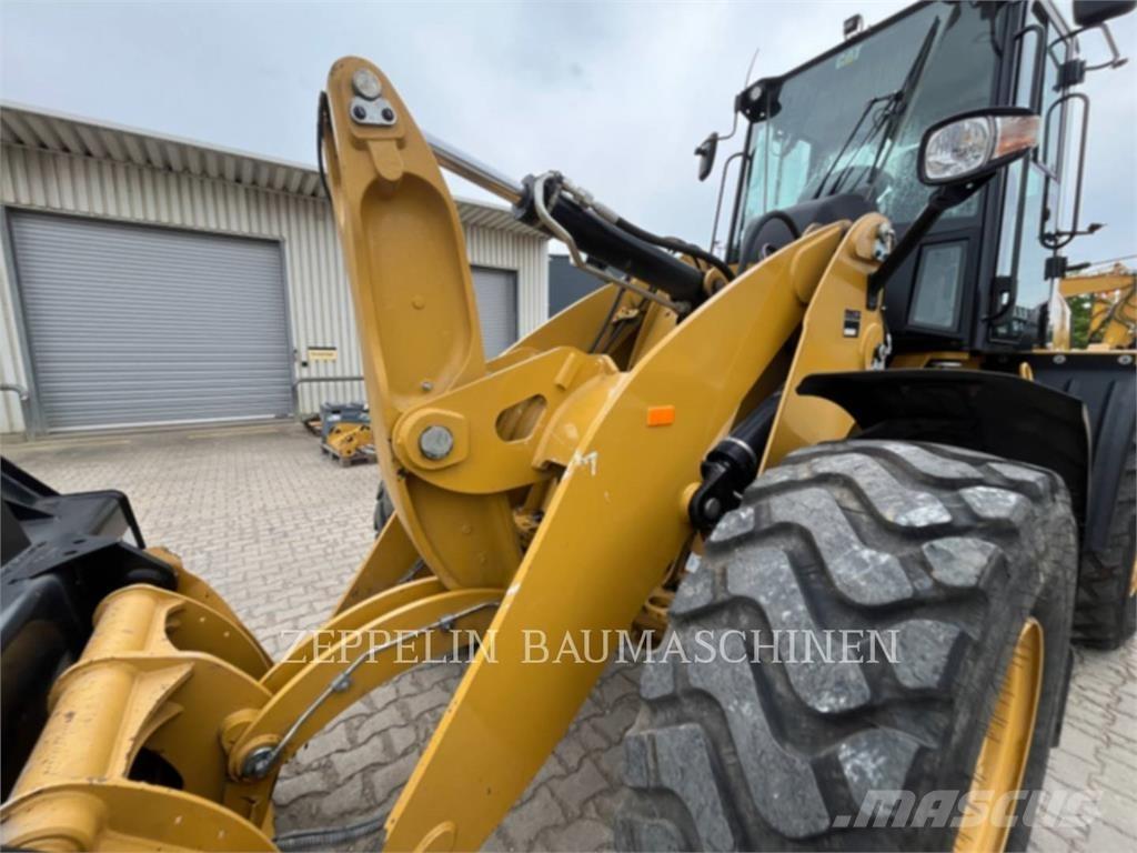 CAT 918M Utovarivači na točkove