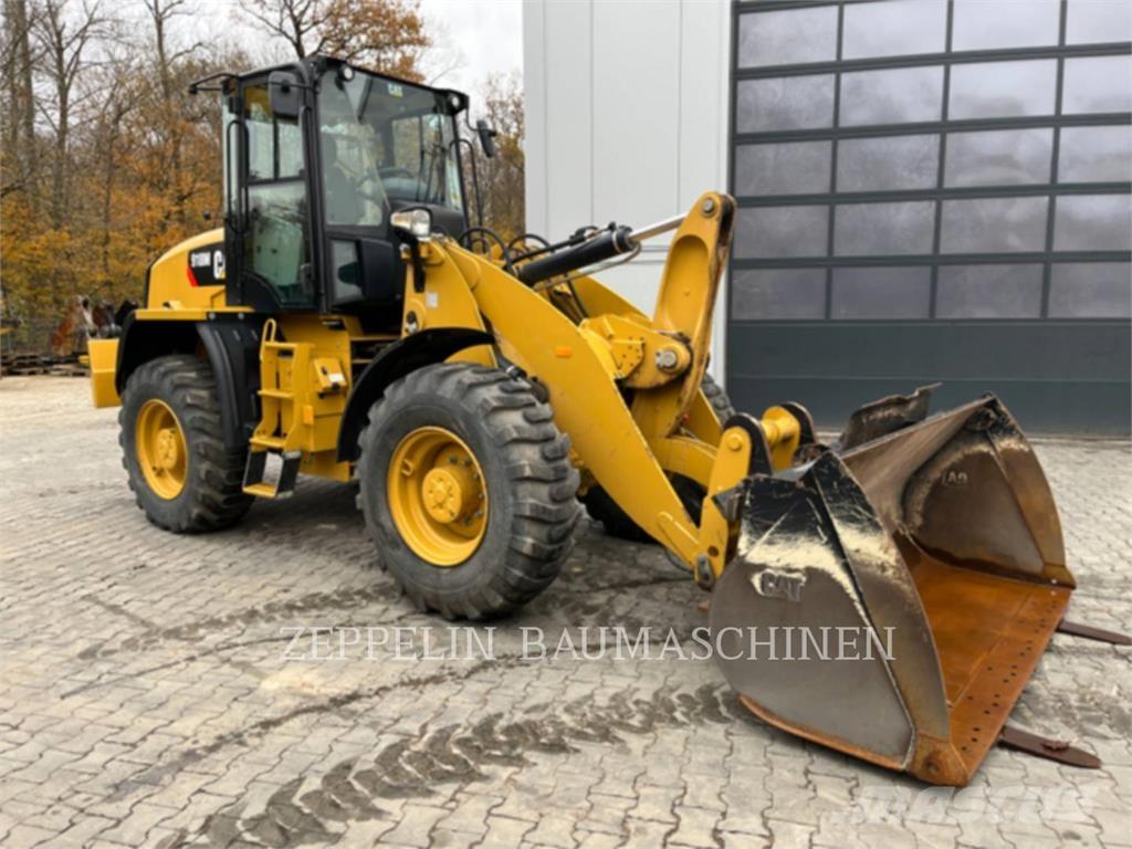 CAT 918M Utovarivači na točkove