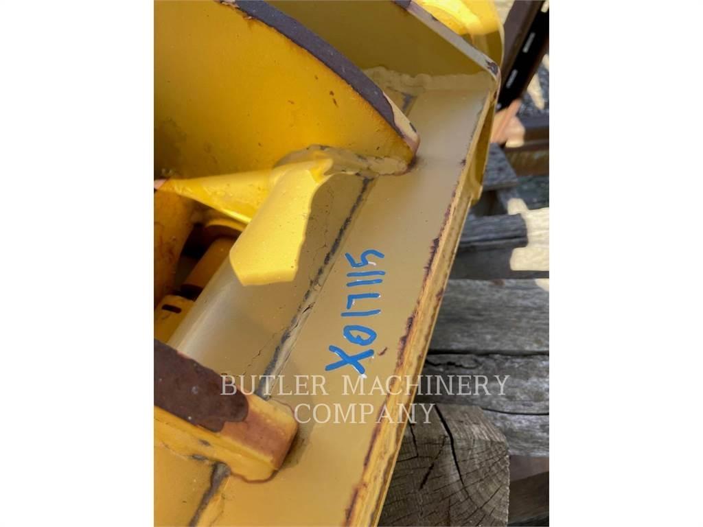 CAT 924HZ QUICK COUPLER Brze spojke