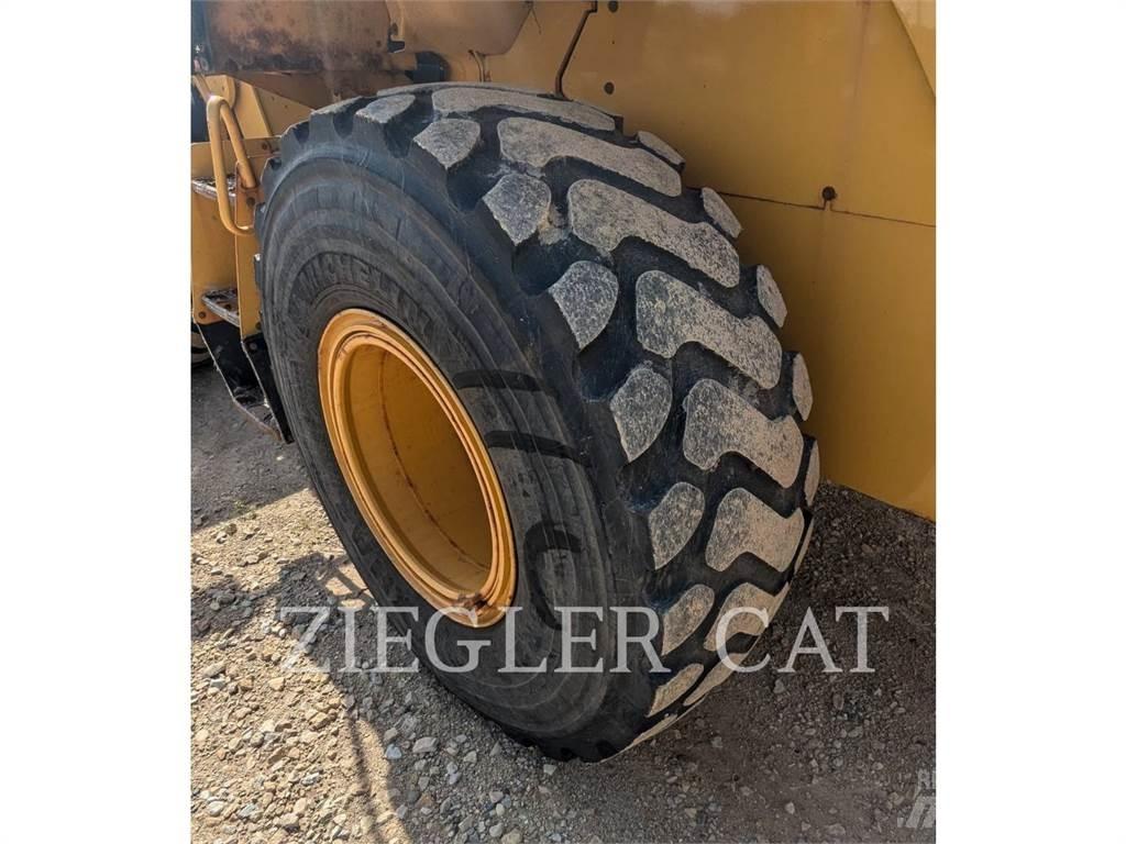 CAT 926M Utovarivači na točkove