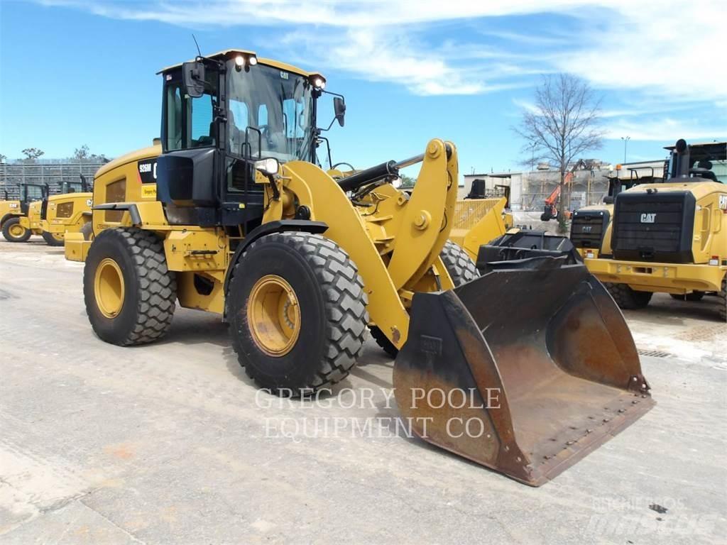 CAT 926M Utovarivači na točkove