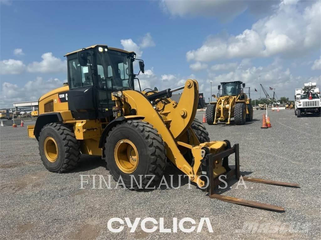 CAT 926M Utovarivači na točkove