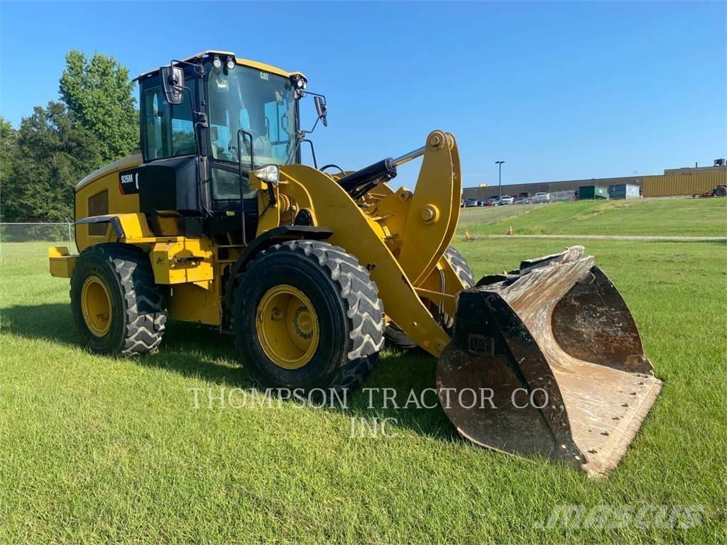 CAT 926M Utovarivači na točkove