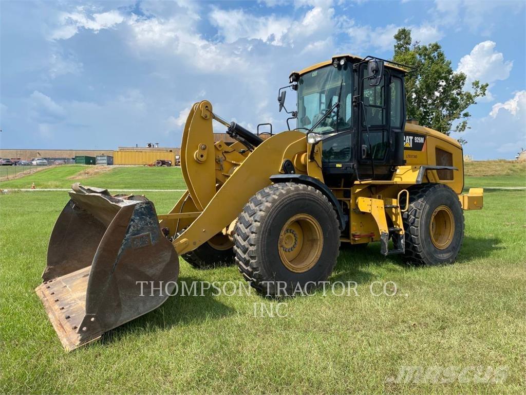 CAT 926M Utovarivači na točkove