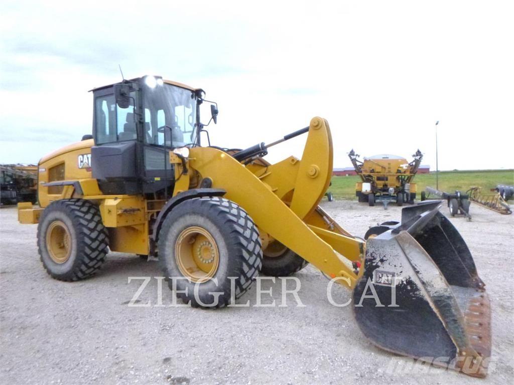 CAT 926M Utovarivači na točkove