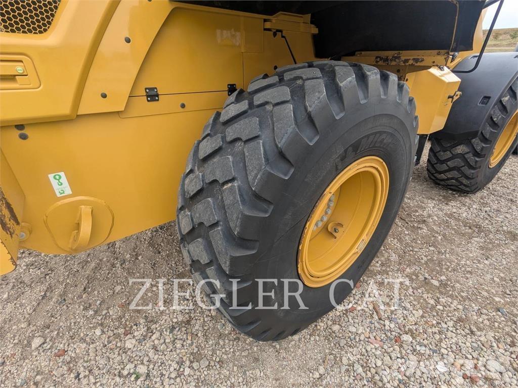 CAT 926M Utovarivači na točkove