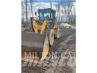 CAT 930M Utovarivači na točkove