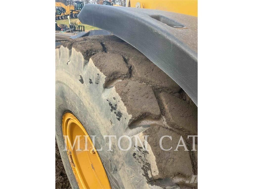 CAT 930M Utovarivači na točkove