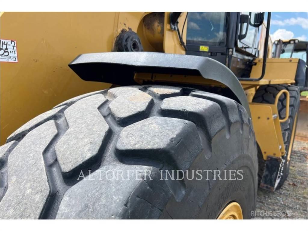 CAT 930M Utovarivači na točkove