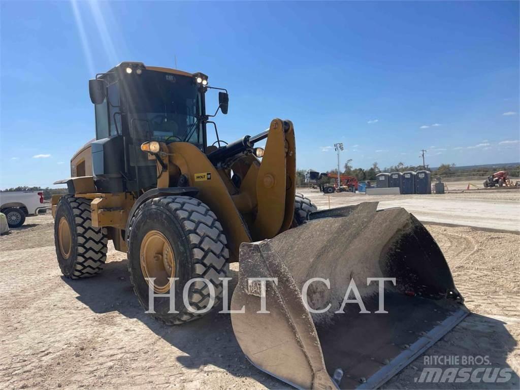 CAT 930M Utovarivači na točkove