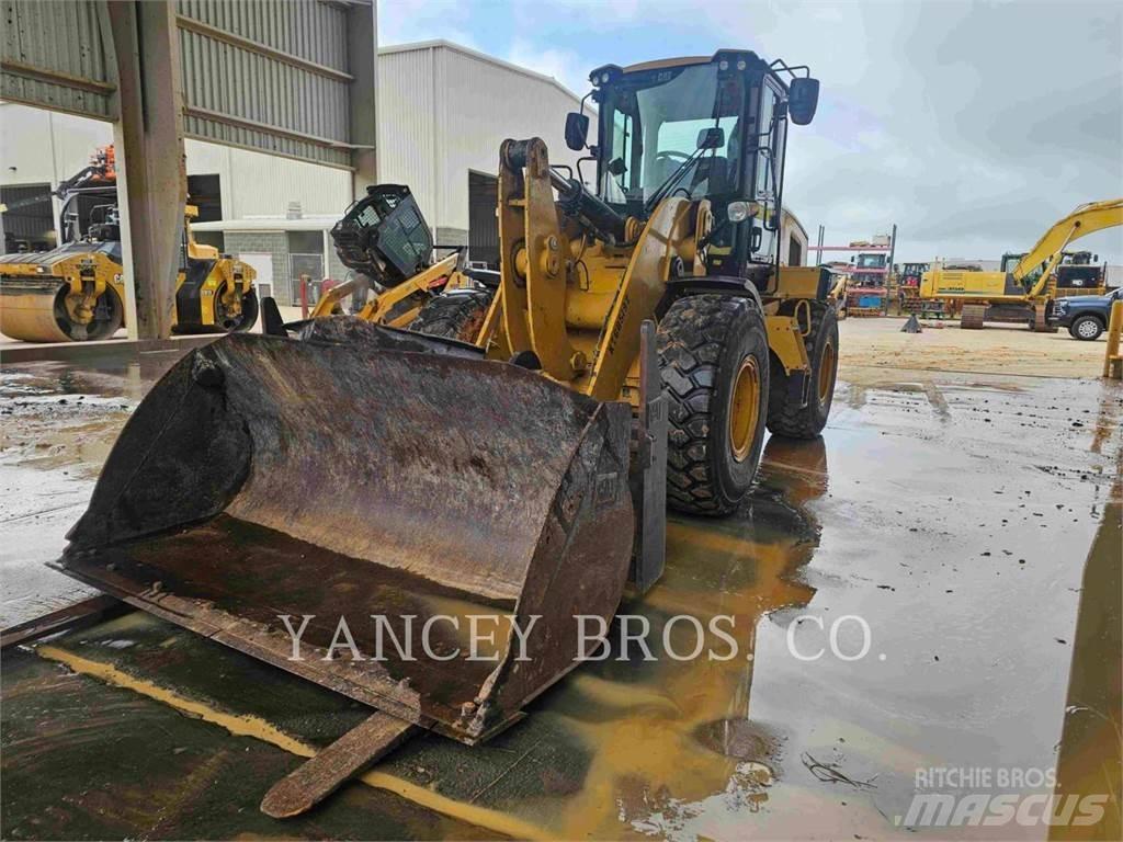 CAT 930M Utovarivači na točkove