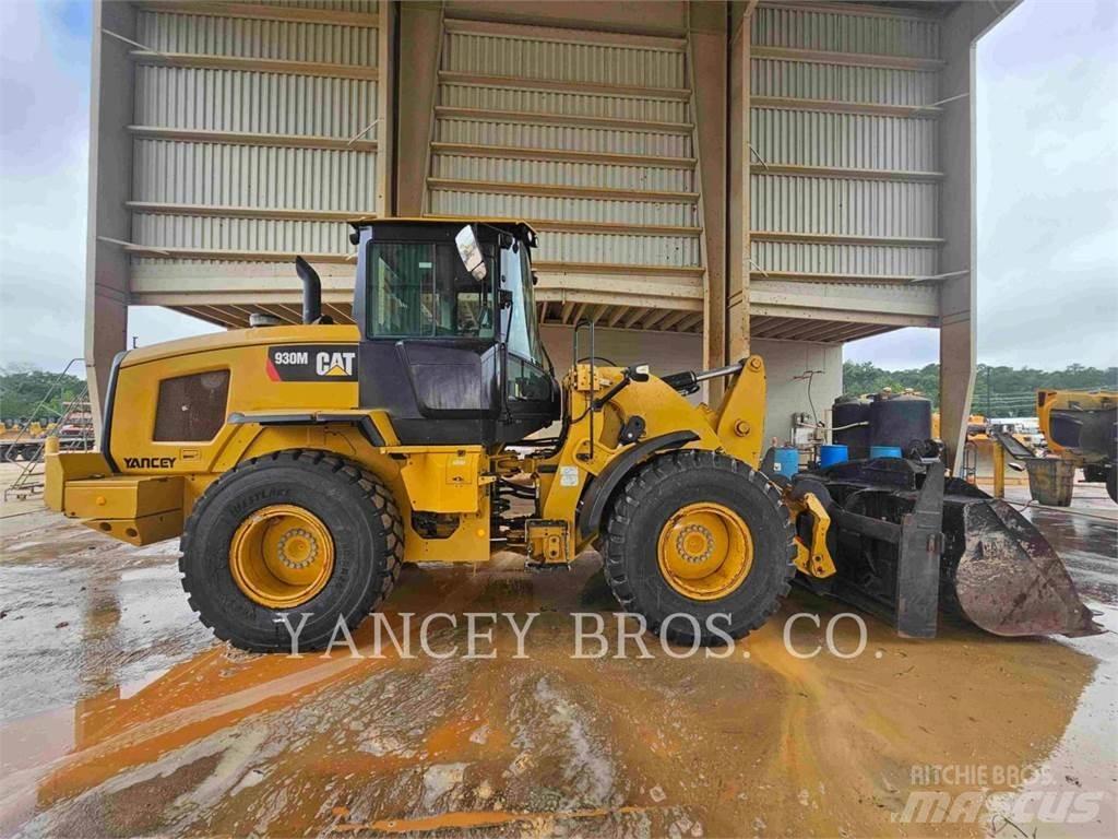CAT 930M Utovarivači na točkove