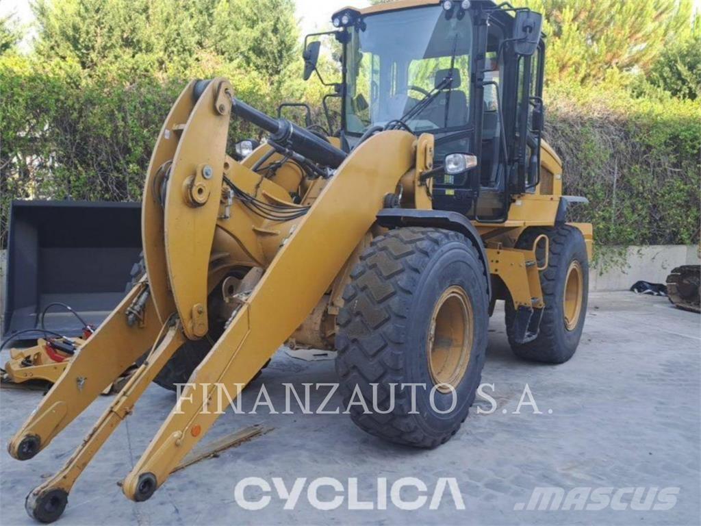CAT 930M Utovarivači na točkove