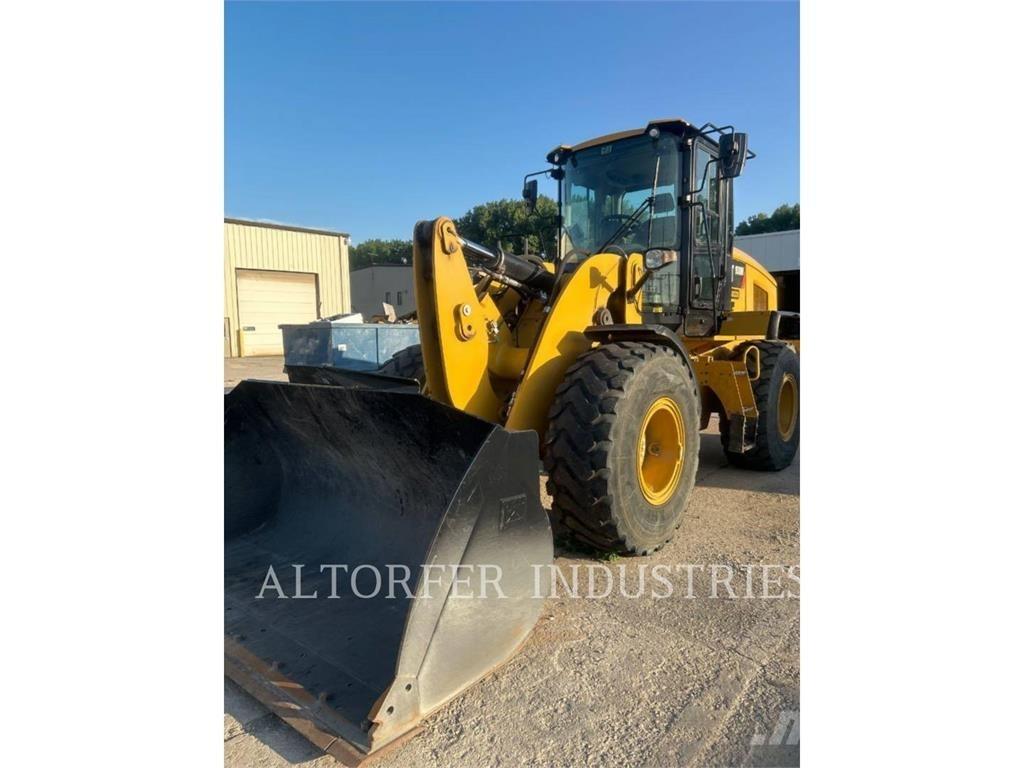 CAT 930M Utovarivači na točkove