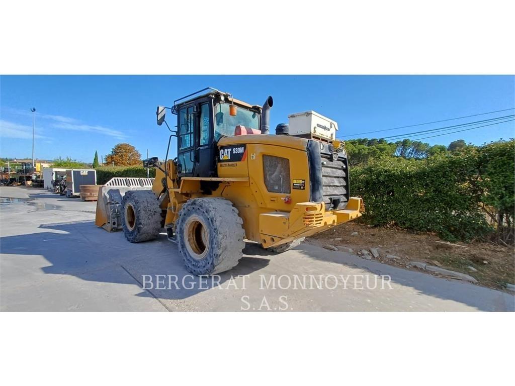 CAT 930M Utovarivači na točkove