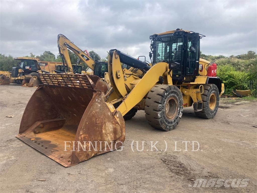 CAT 930M Utovarivači na točkove
