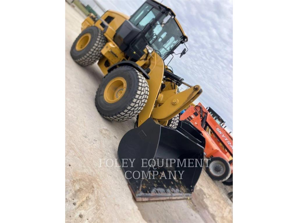 CAT 930M Utovarivači na točkove