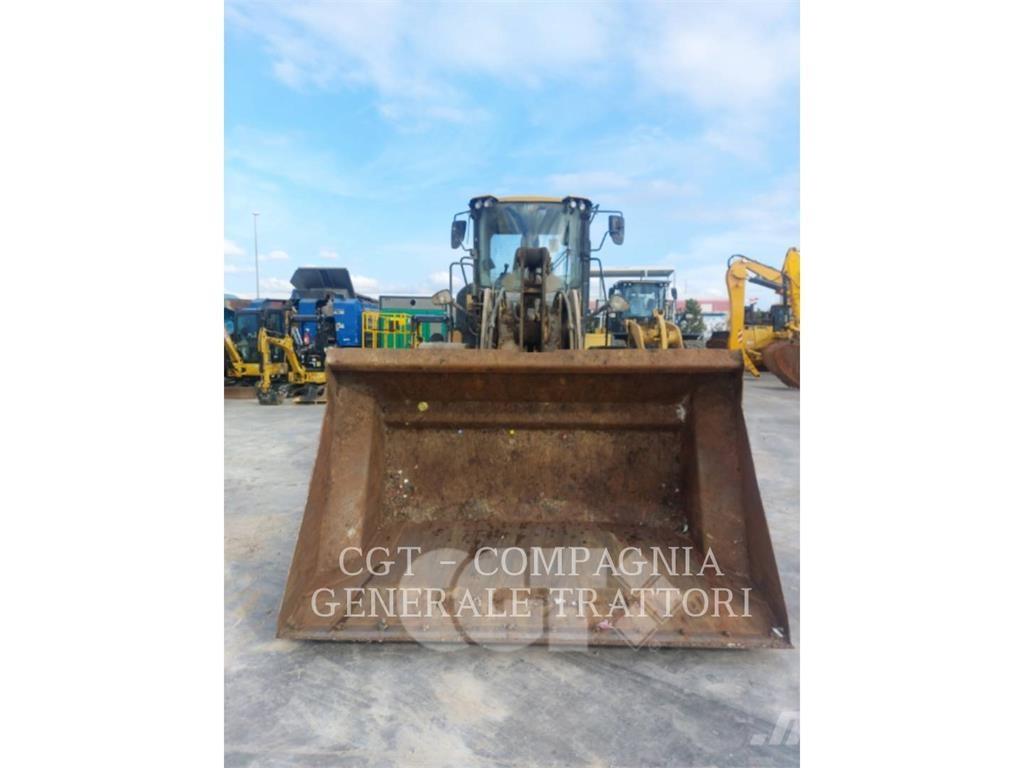 CAT 930M Utovarivači na točkove