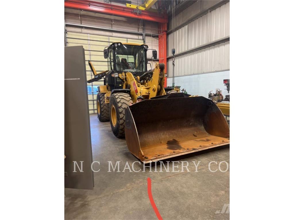 CAT 930M Utovarivači na točkove