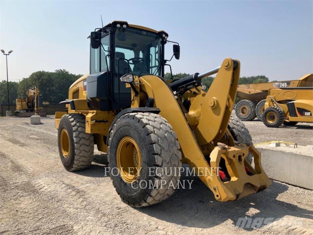 CAT 930M Utovarivači na točkove