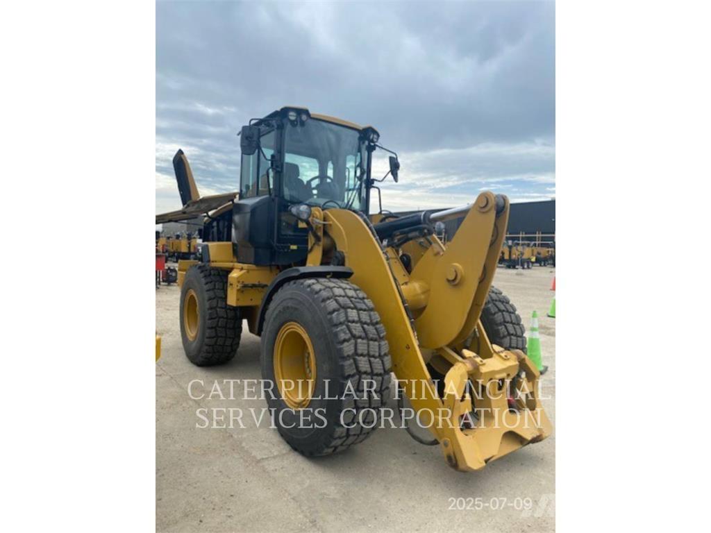 CAT 930M Utovarivači na točkove