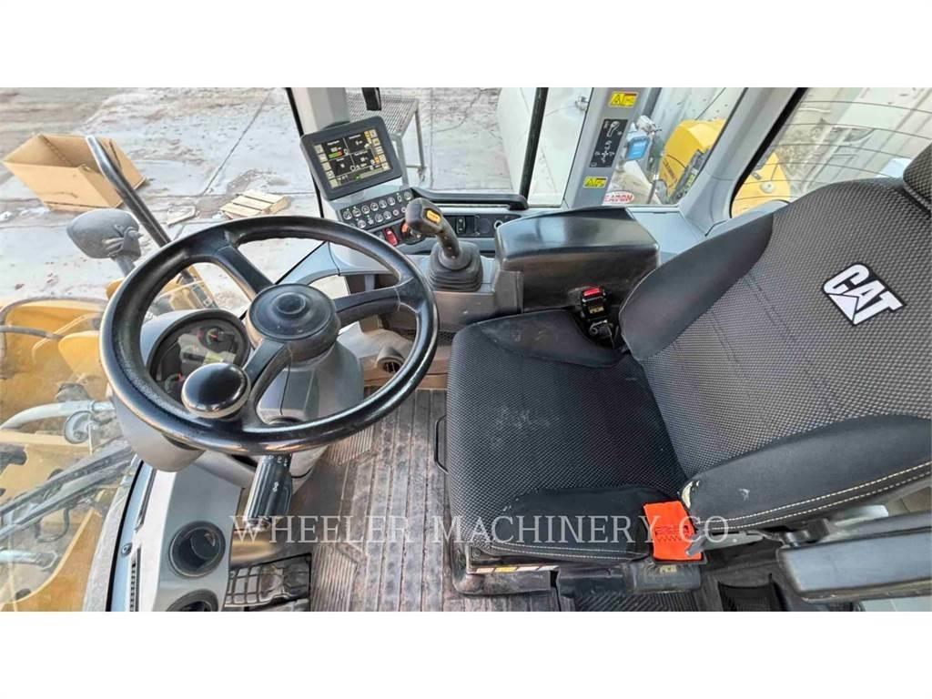 CAT 930M QC Utovarivači na točkove