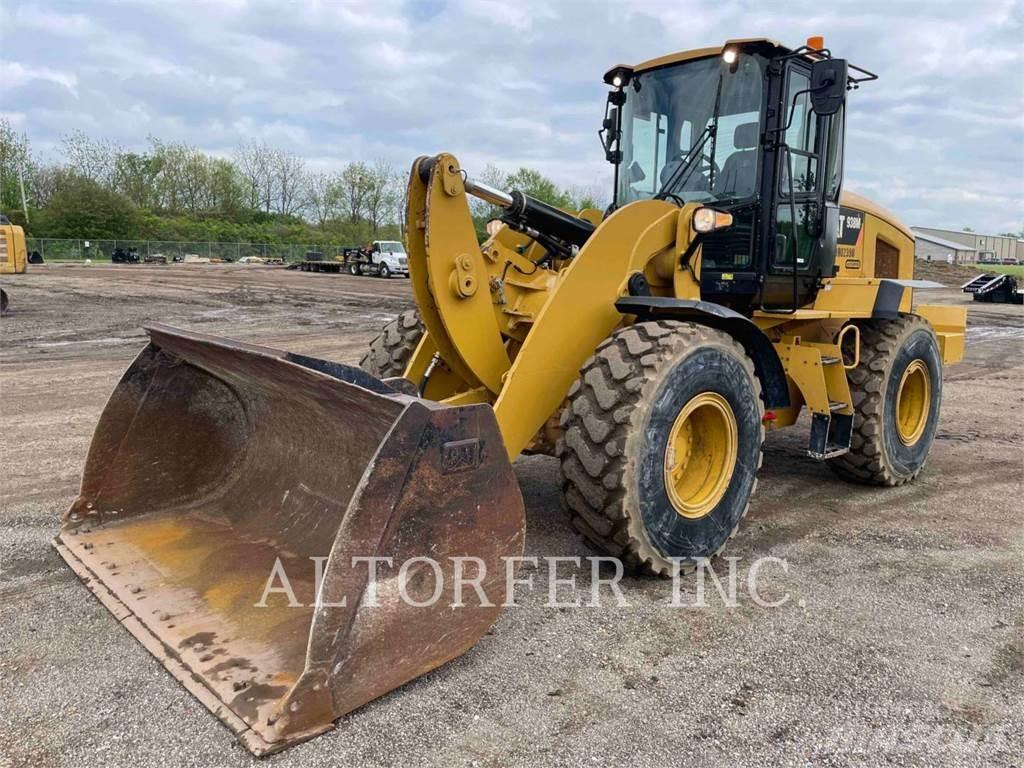 CAT 938M Utovarivači na točkove