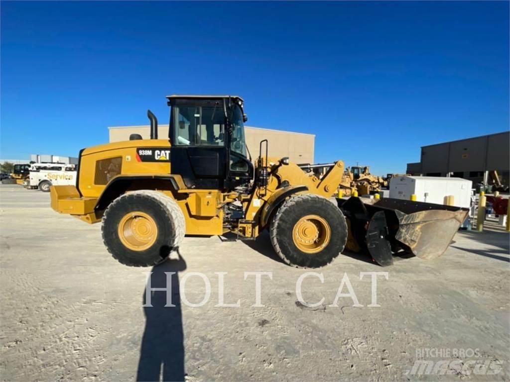CAT 938M Utovarivači na točkove