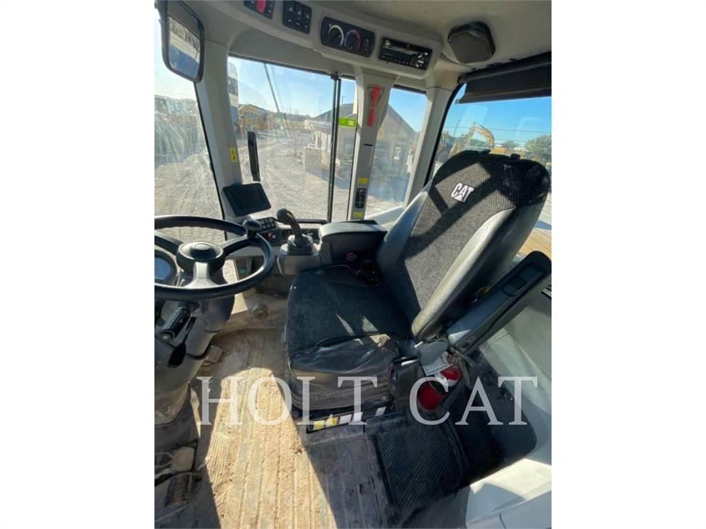 CAT 938M Utovarivači na točkove