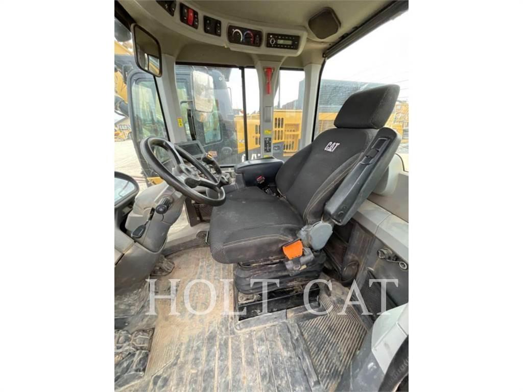 CAT 938M Utovarivači na točkove
