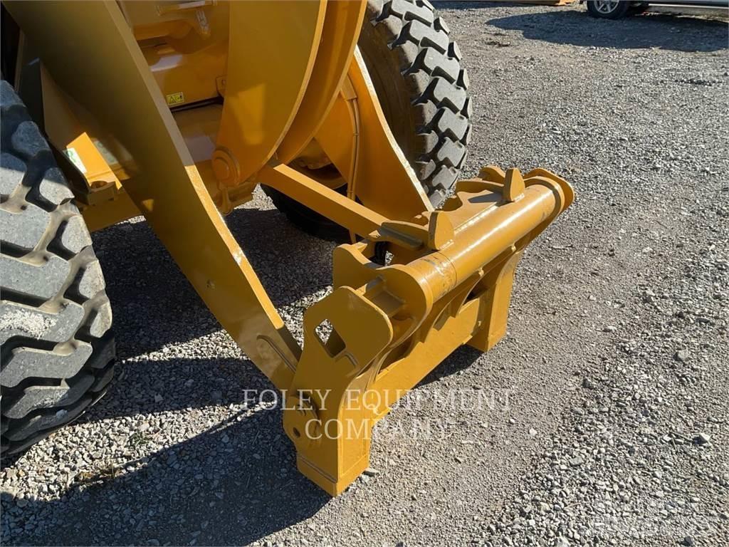 CAT 938M Utovarivači na točkove