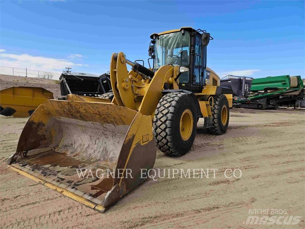 CAT 938M Utovarivači na točkove