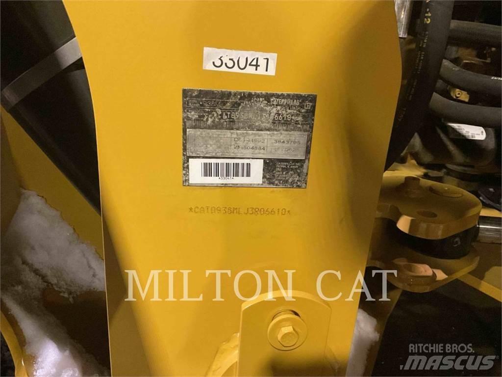 CAT 938M Utovarivači na točkove