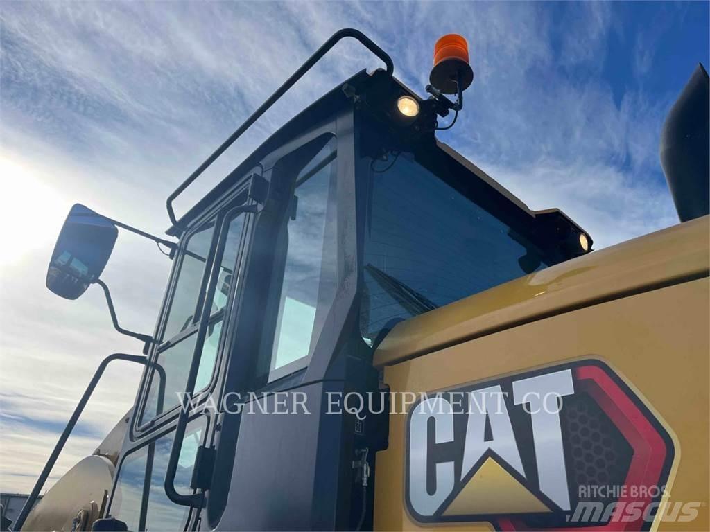 CAT 938M Utovarivači na točkove