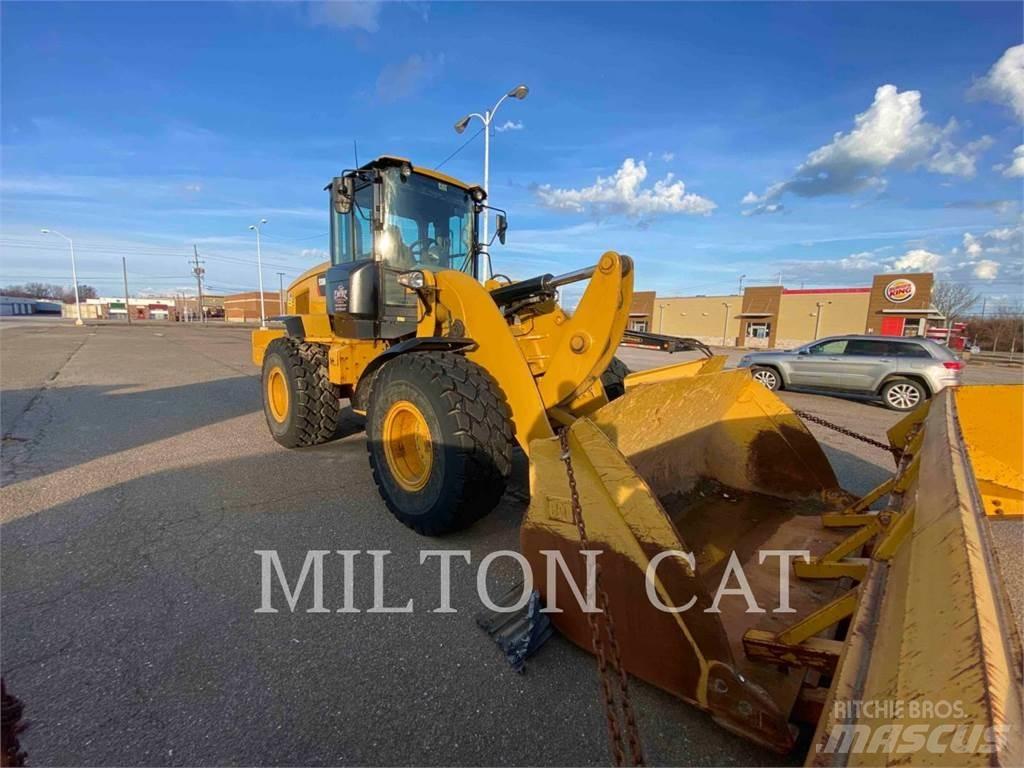 CAT 938M Utovarivači na točkove